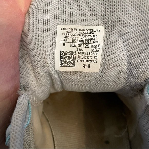 Under Armor Charged Gemini 2020 Running Shoes - women's size 8 - Picture 7 of 7